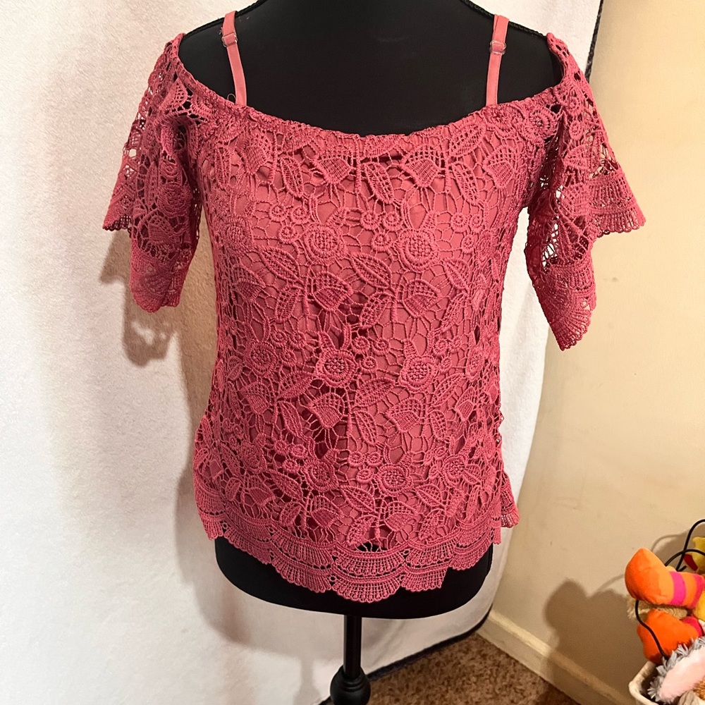 Miss Chievous Lace Off-Shoulder Blouse in Mauve Boho Chic Cottagecore - Picture 2 of 12
